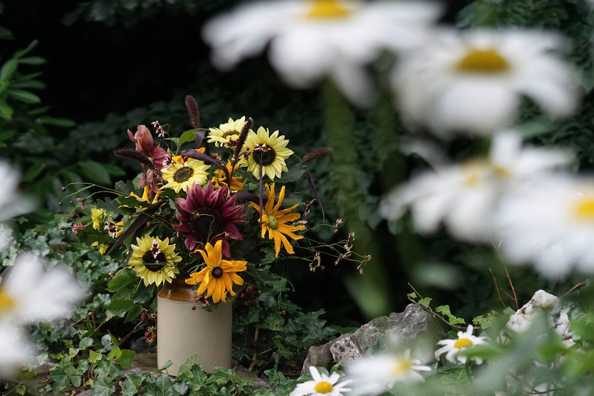 Field to vase morning with floristry session by Alex Hales - August 23 2025