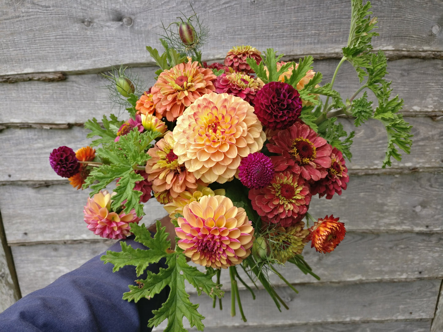 Field to vase morning with floristry session by Alex Hales - August 23 2025